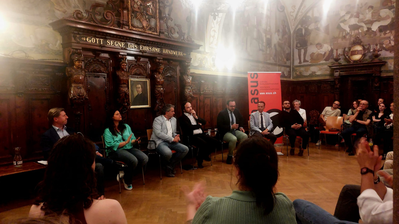 Studium, Podiumsdiskussion