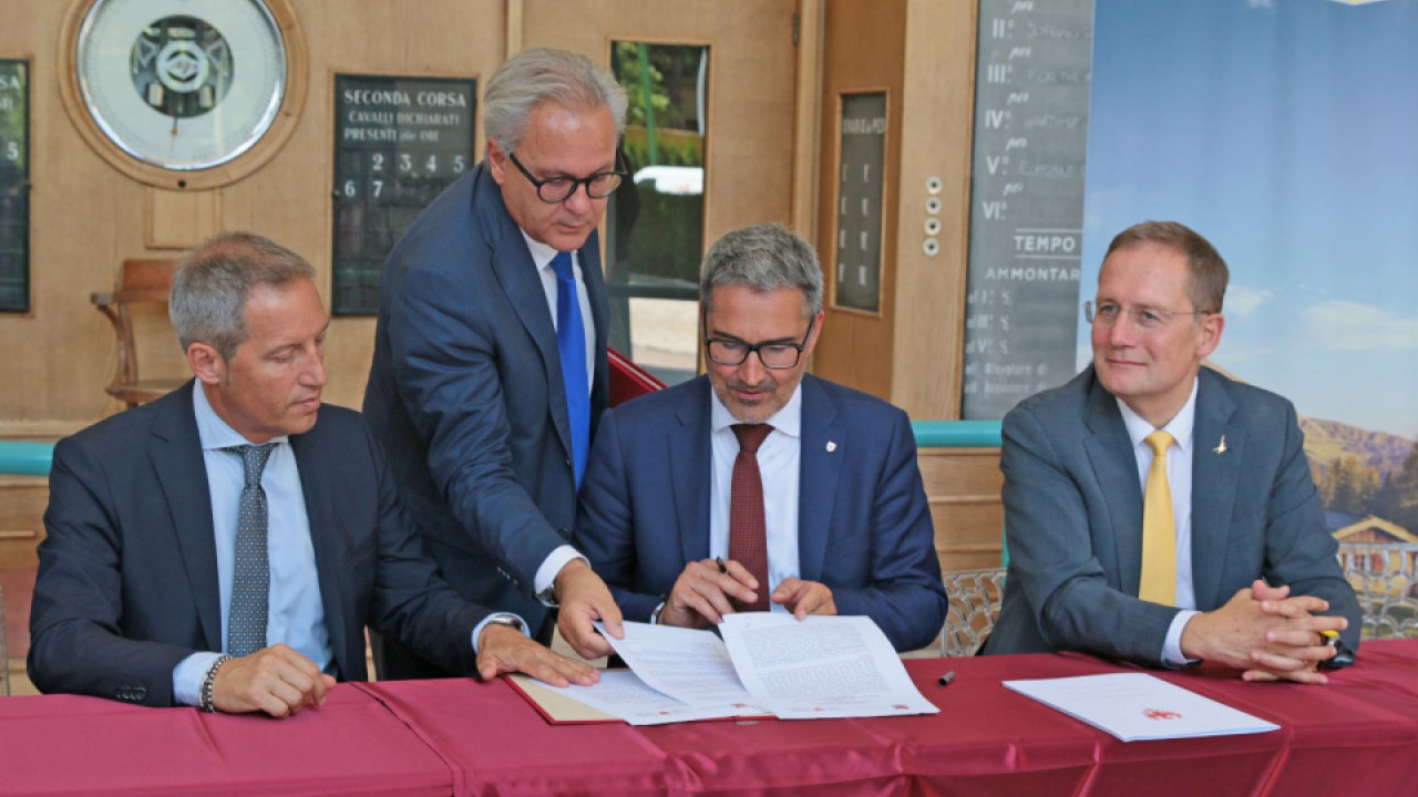 Dal medico kompatscher giunta merano