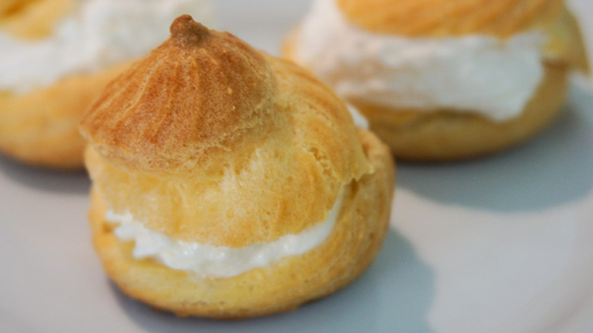 windbeutel-rezept-nachspeise-dessert-nachtisch-suedtirol-schmeckt-header-1140x500-1.jpg