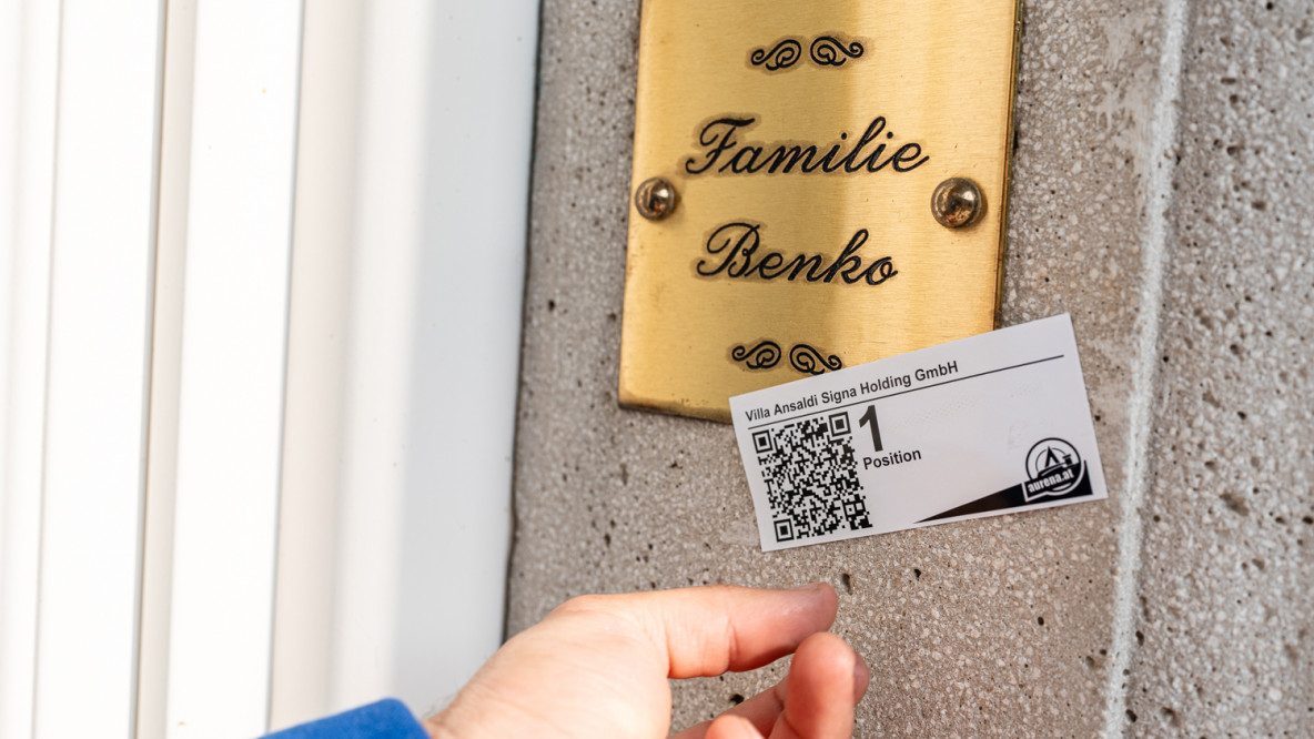 Familie Benko Namensschild