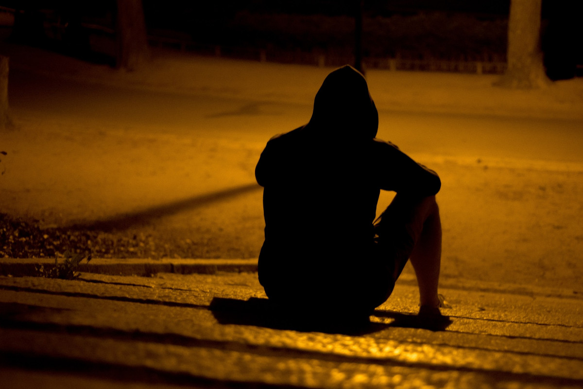 Mann, allein, Nacht, Depression