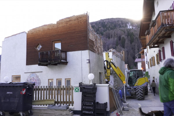 Bauarbeiten in Stilfs