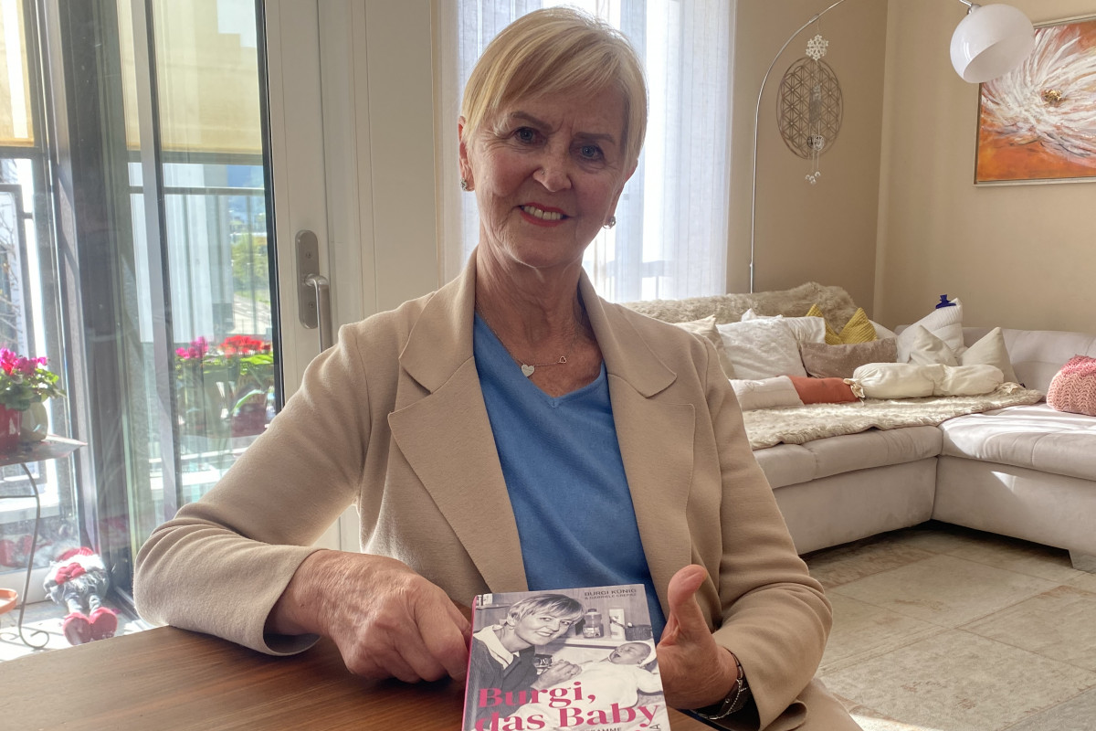 Burgi Künig, Hebamme