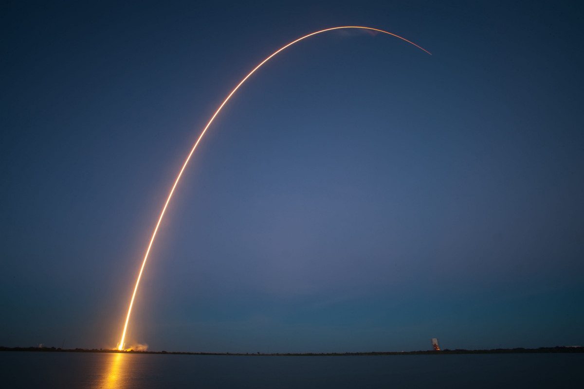 guerra_krieg_spacex-imagery-rocket-launch-693236.jpg