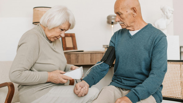 assistenza cura anziani