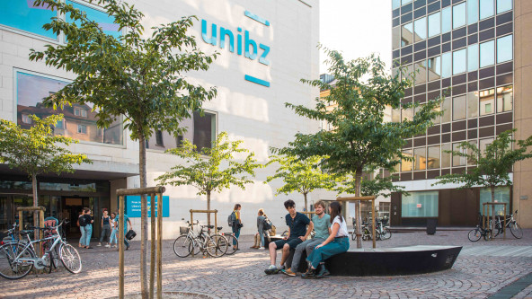 Universitätsplatz in Bozen.
