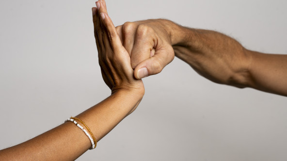 violenza di genere Gewalt gegen Frauen