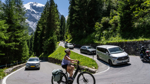 Stilfser Joch_passo Stelvio_verkehr_traffico_mobilität_mobilità_overtourism
