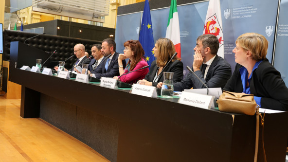 Wirtschaftsplattform Piattaforma Economia 2030