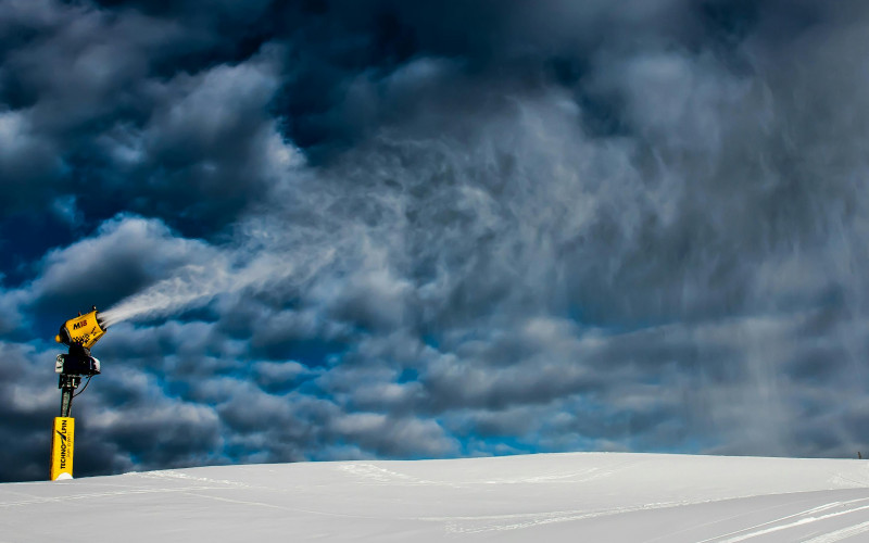 Schneekanonen_cannone sparaneve_neve artificale_kunstschnee_pawel-fijalkowsk.jpg