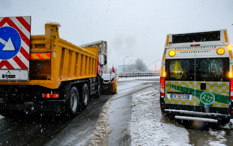 Traffico inverno_neve_verkehr_schnee_winter