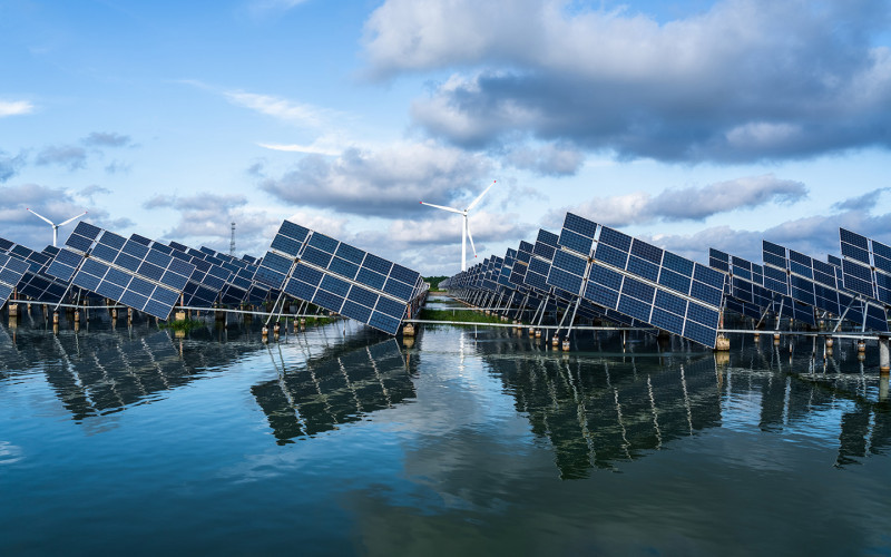 Immer mehr Sonne und Wind im Strommix