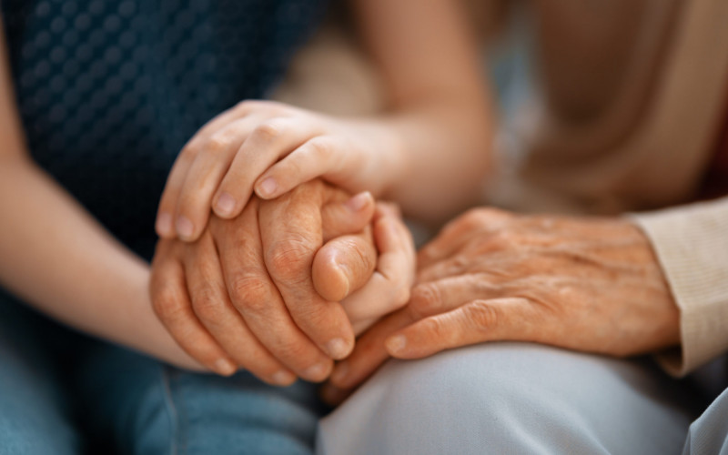 Aiuto, Sozialhilfe, sociale, anziana